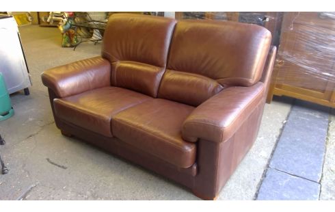 CANAPE 2 PLACES EN CUIR  BORDEAUX