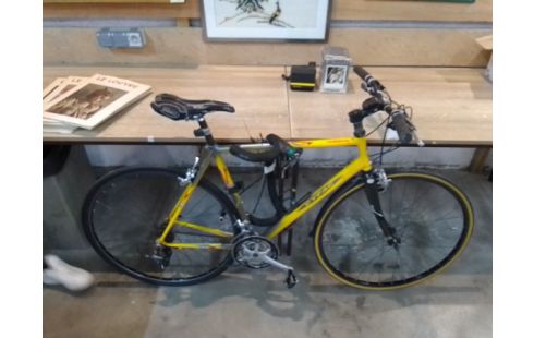 VELO DE COURSE CYFAC + GUIDON