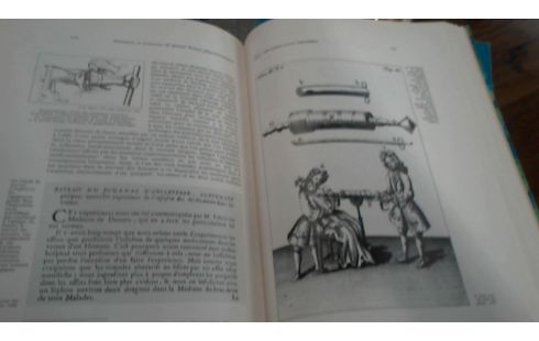 NAISSANCE ET EVOLUTION DE LA PHARMACIE