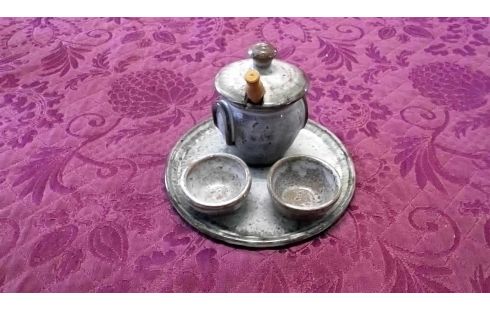 SENFGEFÄSS SANDSTEIN