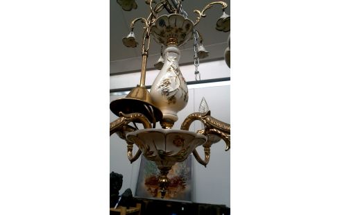 LÁMPARA DE TECHO RAMA LATÓN BLANCA PORCELANA FLOR