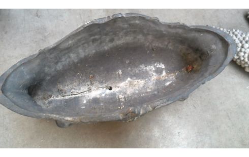 BLUMENTOPF GUSSEISEN