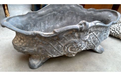 BLUMENTOPF GUSSEISEN