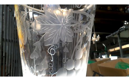 JARRÓN CRISTAL BISELADO LATÓN