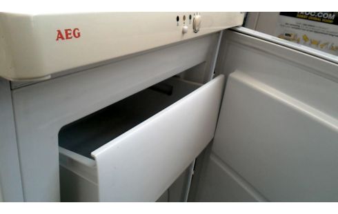 CONGELATEUR ARMOIRE AEG