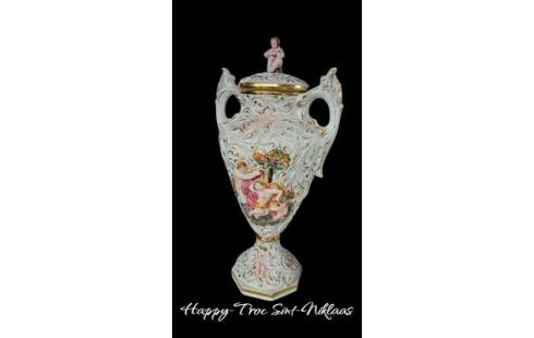 JARRÓN CON TAPA CAPO DI MONTE