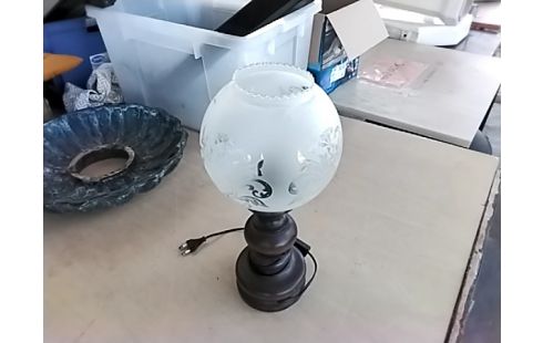 LAMPE PIED BOIS GLOBE VERRE