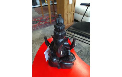 POSTURE GANESH EBENE