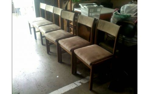 LOTE DE SILLAS ANTIGUAS
