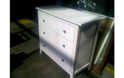 COMODA BLANCA
