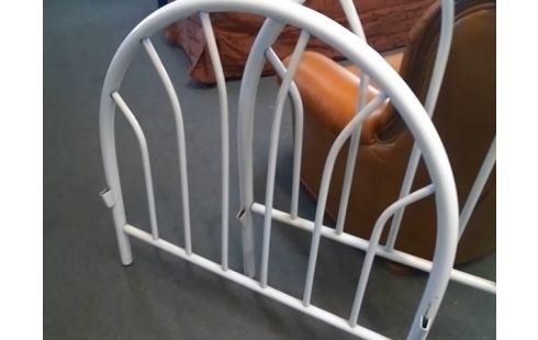 LIT METAL BLANC AVEC SOMMIER A LATTES 90X190