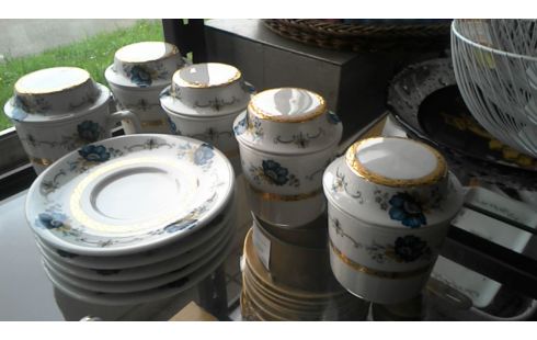 SERVICE A THE  CREATION