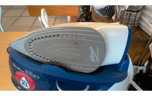 DAMPFBÜGELEISENSTATION MOULINEX