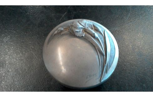 BOITE ETAIN  SIGNEE F MEDOC EP 1920