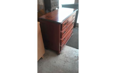 CÓMODA 4 CAJONES ESTADO ACTUAL