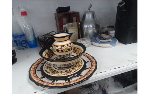 ENSEMBLE DE VAISSELLE BRETONNE