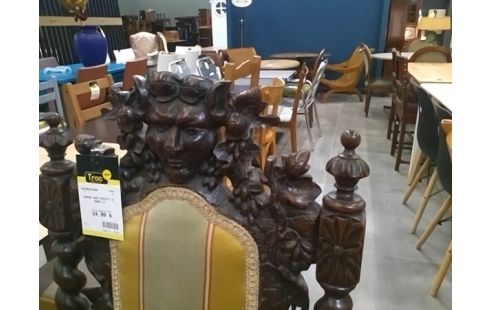 CHAISE BOIS SCULPTE ST HENRI II