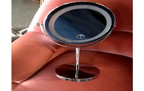 MIROIR Sur pied grossissant