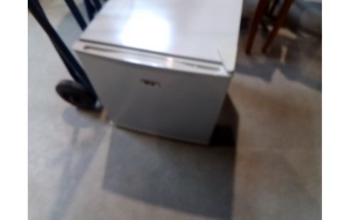 REFRIGERATEUR DE CAMPING FAR