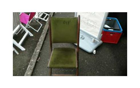 KLAPPSTUHL SAMT GRÜN