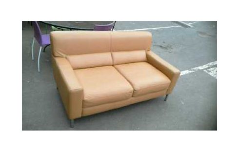 SOFA LEDER