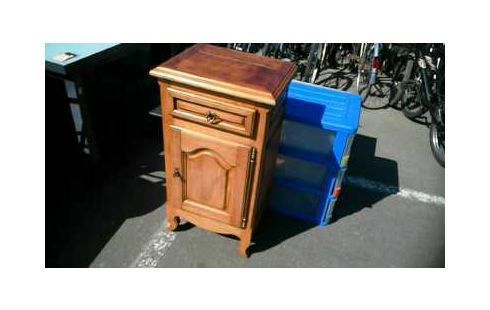 PEQUEÑO APARADOR LUIS XV