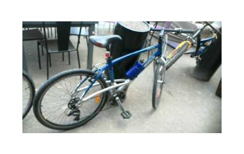 MOUNTAINBIKE BLAU