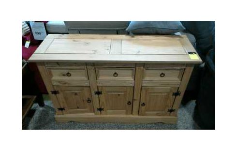 NIEDRIGES BUFFET KIEFER