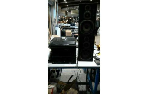 CHAINE HIFI JVC AVEC PLATINE + 2 ENCEINTES