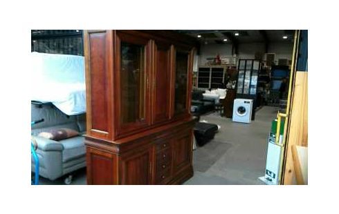 ZWEITILIGER KÜCHENSCHRANK MASSIV