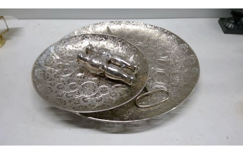 ETAGERE  ZILVERKLEURIG