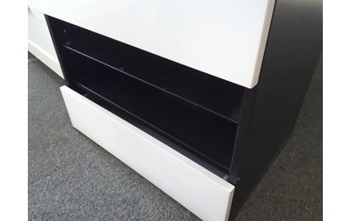 MEUBLE 2T AVEC ETAGERE VERRE