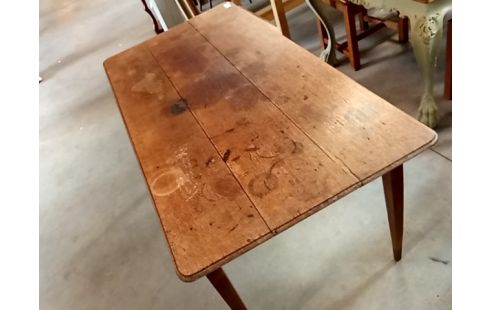 TABLE CHENE STYLE FERMETTE