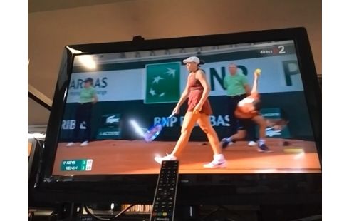 TV CONTINENTAL EDISON 81 CM / TNT HD / AVEC TELECOMMANDE