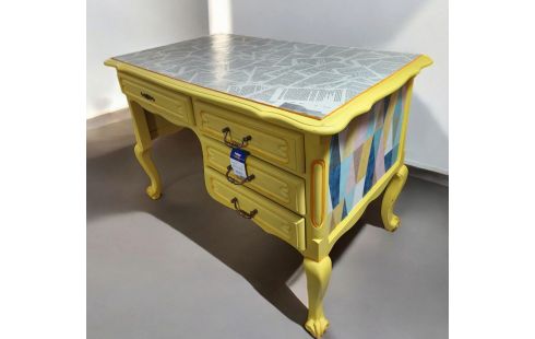 BUREAU ST LXV REPEINT JAUNE 4T. +CLE 23 BLEU