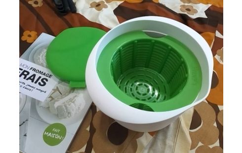 APPAREIL MENAGER FROMAGE FRAIS + NOTICE