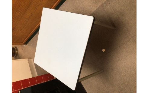 TABLE ENFANT FORMICA BLEU