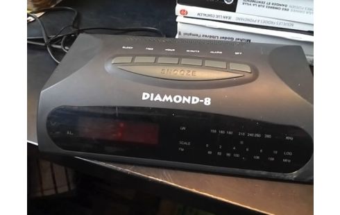 RADIO REVEIL DIAMOND 8