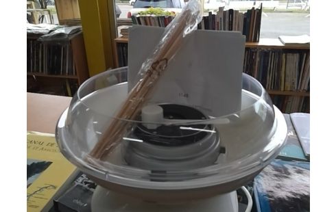 APPAREIL A BARBE A PAPA LISTO AVEC BAGUETTES