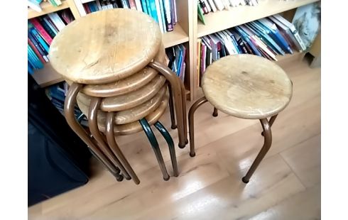 TABOURET ANCIEN