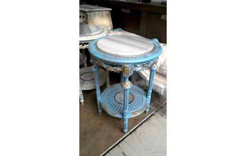 APARADOR REDONDO SOBRE MÁRMOL