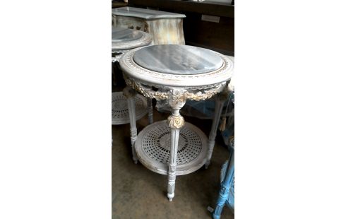 APARADOR REDONDO SOBRE MÁRMOL