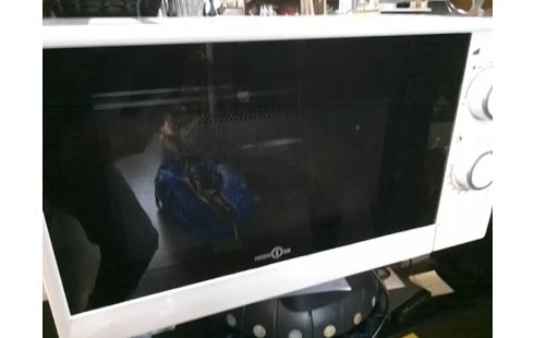 FOUR MICRO ONDES HIGHONE