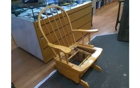 ROCKING CHAIR SANS COUSSIN
