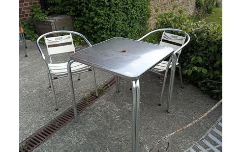 TABLE CHROME + 2 CHAISES COCA COLA