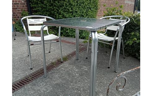 TABLE CHROME + 2 CHAISES COCA COLA