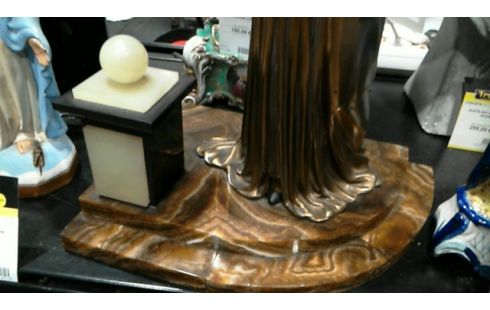 STATUE CHRYSELEPHANTINE SIGNEE MENNEVILLE