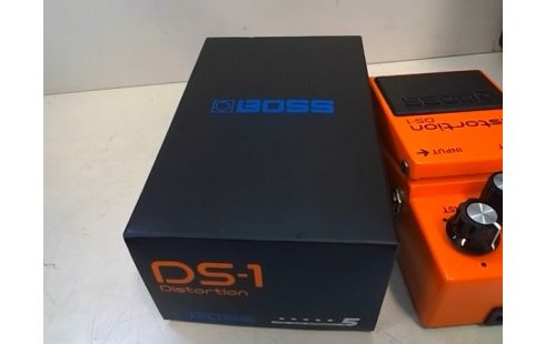 PEDALE BOSS DISTORTION DS-1