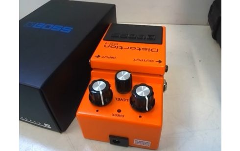 PEDALE BOSS DISTORTION DS-1