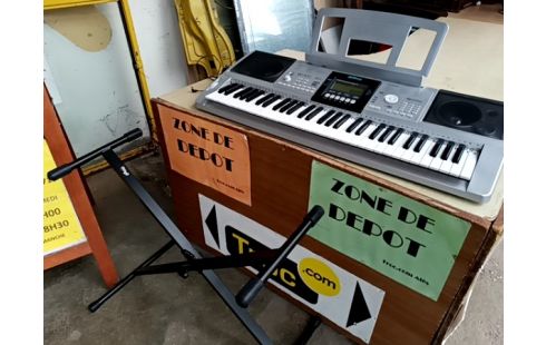 PIANO SYNTHÉTISEUR C.GIANT + TRÉPIED RSV2